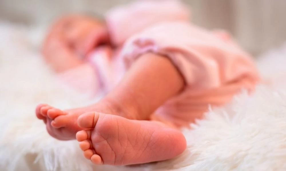 Ενώπιον του Δικαστηρίου σήμερα οι γονείς που κακοποιούσαν συστηματικά βρέφος